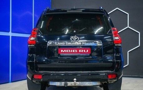 Toyota Land Cruiser Prado 150 рестайлинг 2, 2018 год, 5 355 000 рублей, 8 фотография