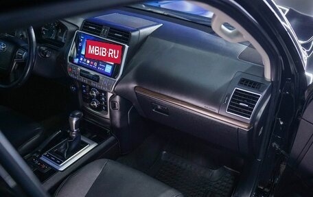 Toyota Land Cruiser Prado 150 рестайлинг 2, 2018 год, 5 355 000 рублей, 13 фотография