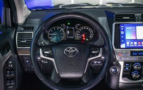 Toyota Land Cruiser Prado 150 рестайлинг 2, 2018 год, 5 355 000 рублей, 29 фотография