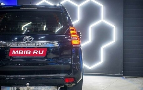 Toyota Land Cruiser Prado 150 рестайлинг 2, 2018 год, 5 355 000 рублей, 22 фотография