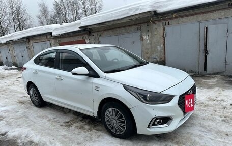 Hyundai Solaris II рестайлинг, 2019 год, 850 000 рублей, 4 фотография