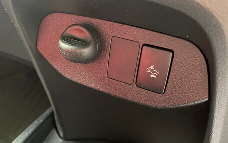 Toyota Vitz, 2018 год, 985 000 рублей, 11 фотография