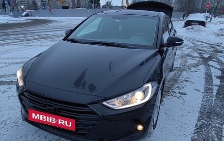 Hyundai Elantra VI рестайлинг, 2018 год, 1 400 000 рублей, 8 фотография