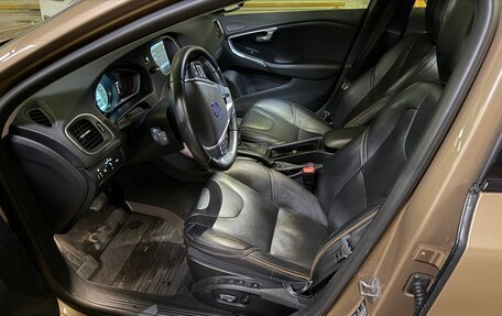 Volvo V40 Cross Country I, 2014 год, 1 600 000 рублей, 5 фотография