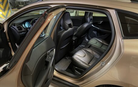 Volvo V40 Cross Country I, 2014 год, 1 600 000 рублей, 8 фотография