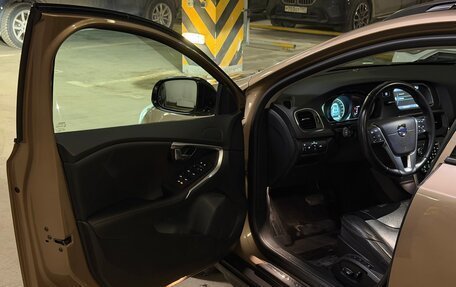 Volvo V40 Cross Country I, 2014 год, 1 600 000 рублей, 7 фотография