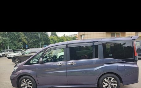 Honda Stepwgn IV, 2016 год, 1 950 000 рублей, 3 фотография