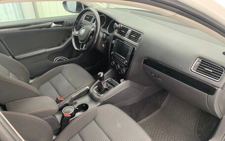 Volkswagen Jetta VI, 2018 год, 1 375 000 рублей, 4 фотография