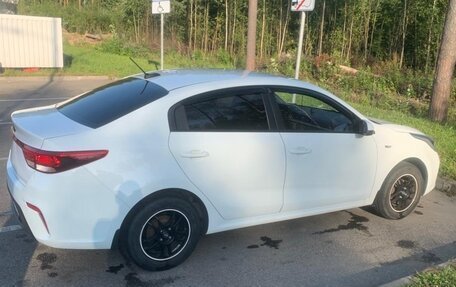 KIA Rio IV, 2018 год, 1 100 000 рублей, 7 фотография