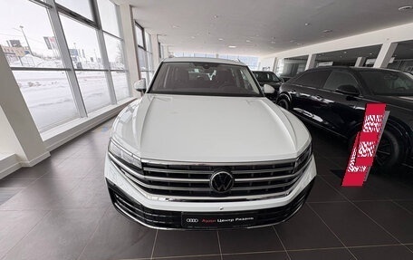 Volkswagen Touareg III, 2025 год, 14 450 000 рублей, 2 фотография