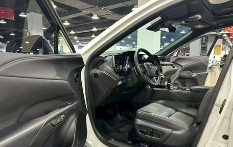 Lexus RX IV рестайлинг, 2024 год, 7 200 000 рублей, 6 фотография