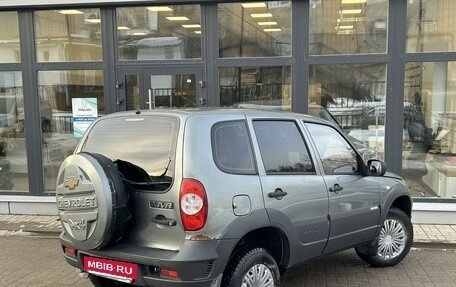 Chevrolet Niva I рестайлинг, 2011 год, 390 000 рублей, 4 фотография