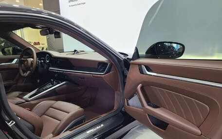 Porsche 911, 2023 год, 27 665 000 рублей, 18 фотография