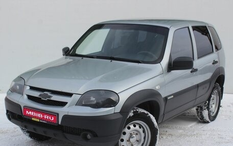 Chevrolet Niva I рестайлинг, 2015 год, 599 000 рублей, 1 фотография