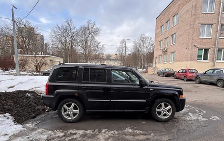 Jeep Liberty (Patriot), 2010 год, 830 000 рублей, 1 фотография