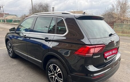 Volkswagen Tiguan II, 2018 год, 2 350 000 рублей, 4 фотография