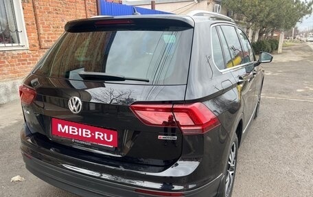 Volkswagen Tiguan II, 2018 год, 2 350 000 рублей, 5 фотография