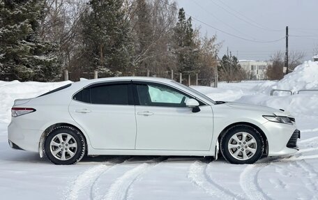 Toyota Camry, 2018 год, 2 700 000 рублей, 8 фотография