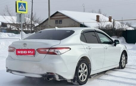 Toyota Camry, 2018 год, 2 700 000 рублей, 6 фотография