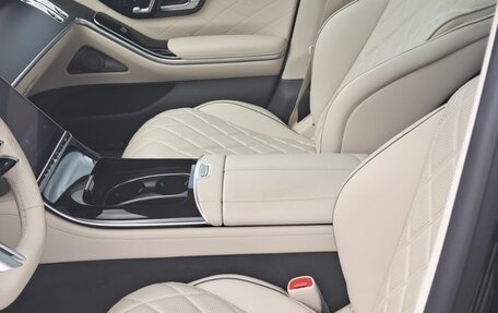 Mercedes-Benz S-Класс, 2025 год, 27 000 000 рублей, 11 фотография