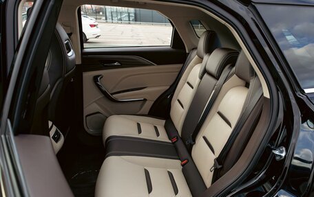 FAW Bestune T77, 2024 год, 1 895 000 рублей, 18 фотография