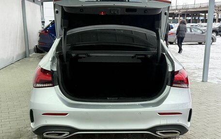 Mercedes-Benz A-Класс, 2019 год, 3 150 000 рублей, 9 фотография