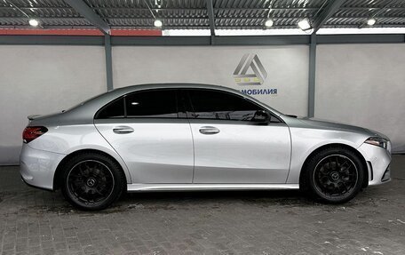 Mercedes-Benz A-Класс, 2019 год, 3 150 000 рублей, 6 фотография