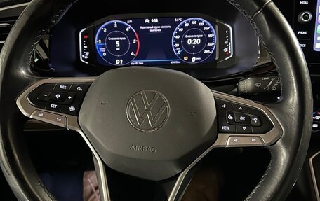 Volkswagen Multivan T6 рестайлинг, 2020 год, 7 300 000 рублей, 5 фотография