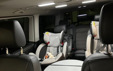 Volkswagen Multivan T6 рестайлинг, 2020 год, 7 300 000 рублей, 12 фотография