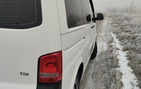 Volkswagen Caravelle T5, 2013 год, 1 770 000 рублей, 6 фотография