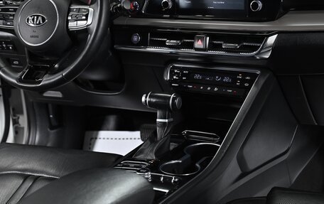 KIA K5, 2020 год, 2 299 000 рублей, 13 фотография