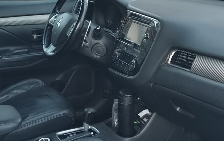 Mitsubishi Outlander III рестайлинг 3, 2012 год, 1 090 000 рублей, 7 фотография