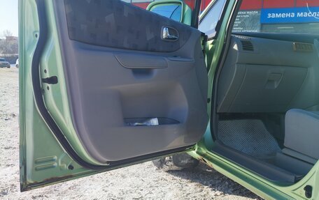 Mazda Premacy III, 2002 год, 420 000 рублей, 3 фотография