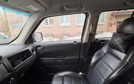 Jeep Liberty (Patriot), 2010 год, 830 000 рублей, 5 фотография