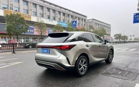 Lexus RX IV рестайлинг, 2024 год, 6 890 000 рублей, 5 фотография