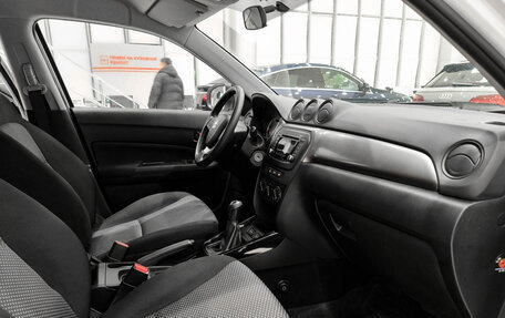 Suzuki Vitara II рестайлинг, 2020 год, 1 820 000 рублей, 13 фотография