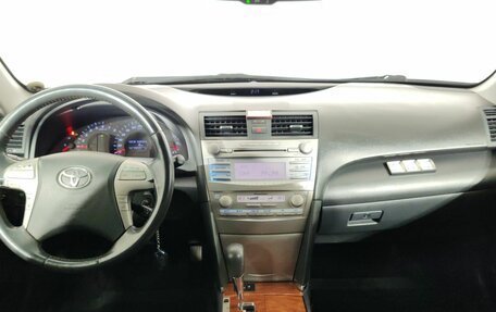 Toyota Camry, 2011 год, 1 260 000 рублей, 10 фотография