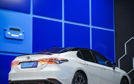 Toyota Camry, 2021 год, 3 370 000 рублей, 6 фотография