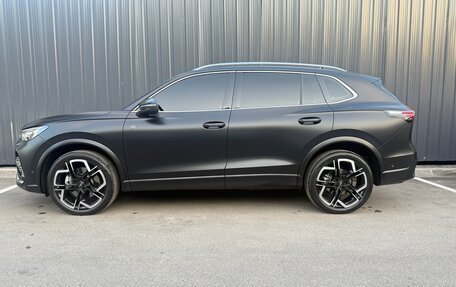 Volkswagen Tiguan, 2024 год, 4 350 000 рублей, 10 фотография