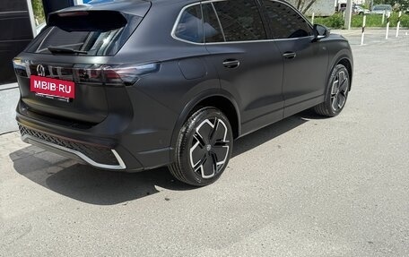 Volkswagen Tiguan, 2024 год, 4 350 000 рублей, 12 фотография