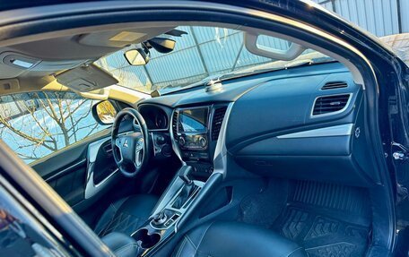 Mitsubishi Pajero Sport III рестайлинг, 2019 год, 2 500 000 рублей, 15 фотография