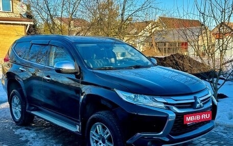 Mitsubishi Pajero Sport III рестайлинг, 2019 год, 2 500 000 рублей, 16 фотография