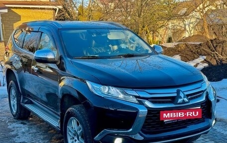 Mitsubishi Pajero Sport III рестайлинг, 2019 год, 2 500 000 рублей, 27 фотография