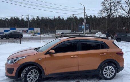 KIA Rio IV, 2018 год, 1 300 000 рублей, 2 фотография