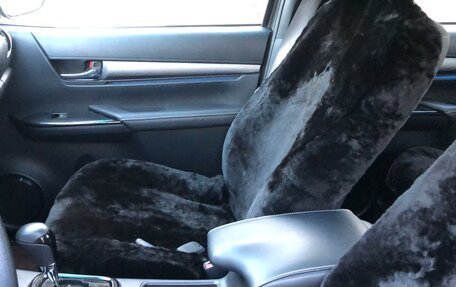 Toyota Hilux VIII, 2022 год, 6 100 000 рублей, 7 фотография