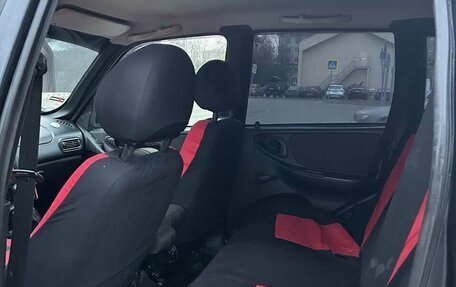 Chevrolet Niva I рестайлинг, 2008 год, 240 000 рублей, 9 фотография