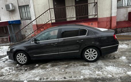 Volkswagen Passat B6, 2008 год, 700 000 рублей, 2 фотография