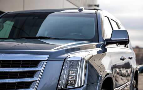 Cadillac Escalade IV, 2016 год, 4 049 000 рублей, 2 фотография