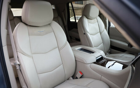 Cadillac Escalade IV, 2016 год, 4 049 000 рублей, 29 фотография