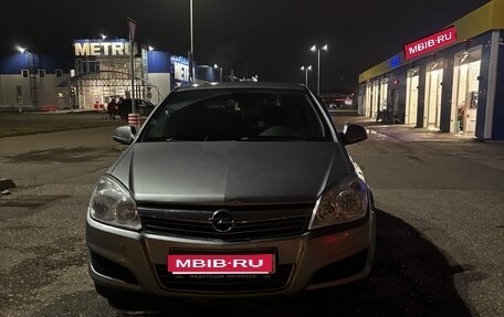 Opel Astra H, 2010 год, 600 000 рублей, 1 фотография